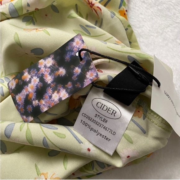 NWT Floral Bowknot Puff Sleeve Cut Out Stomach Midi Dress - Picture 7 of 11